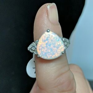 Stunning fire in cubic zirconia cocktail ring.